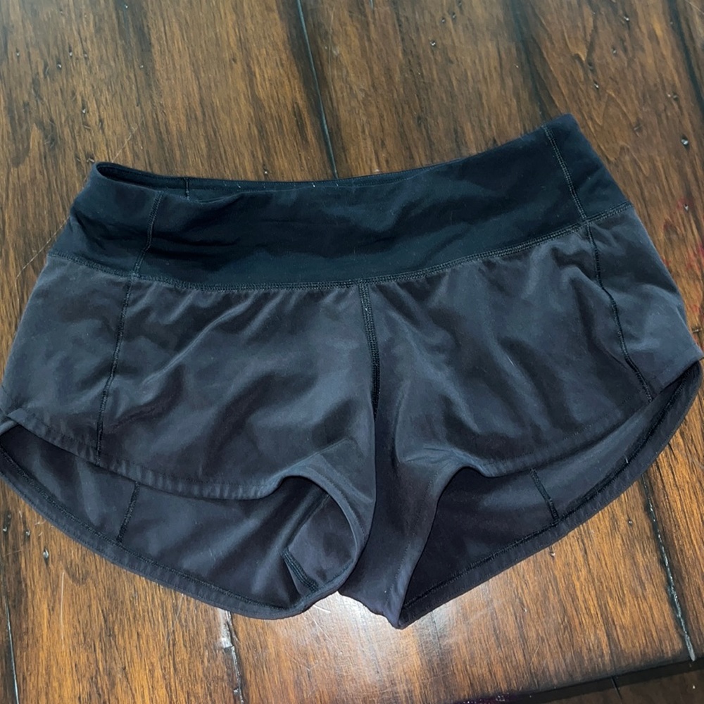 Lululemon Black Speedup Shorts 2.5 in